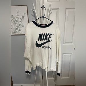 XL NIKE Crewneck